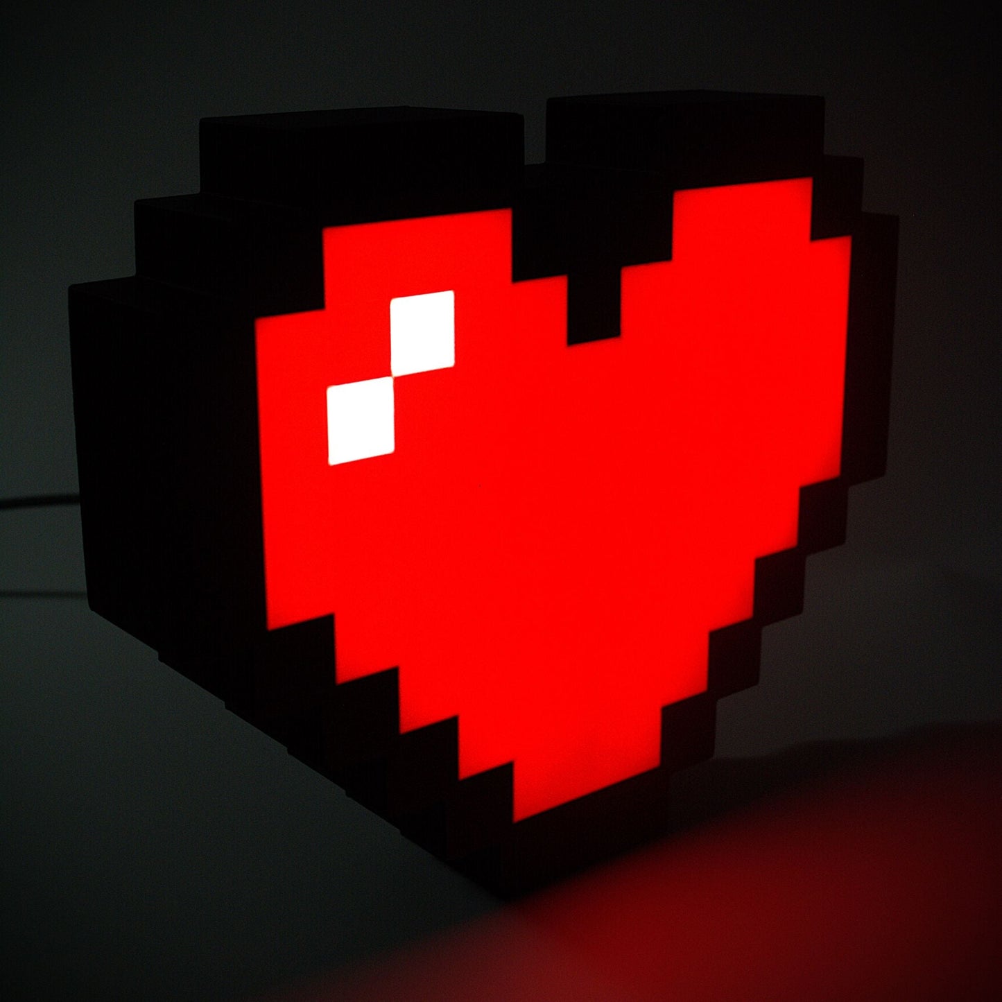 Lampe LED Lampe LED Pixel Heart. Décoration lumineuse pour la maison, chambre, salle de jeux, bureau, setup gaming, chambre d'enfant. Couleurs rouge et blanc. Connection Usb C - Chroma Craft - Lampe LED