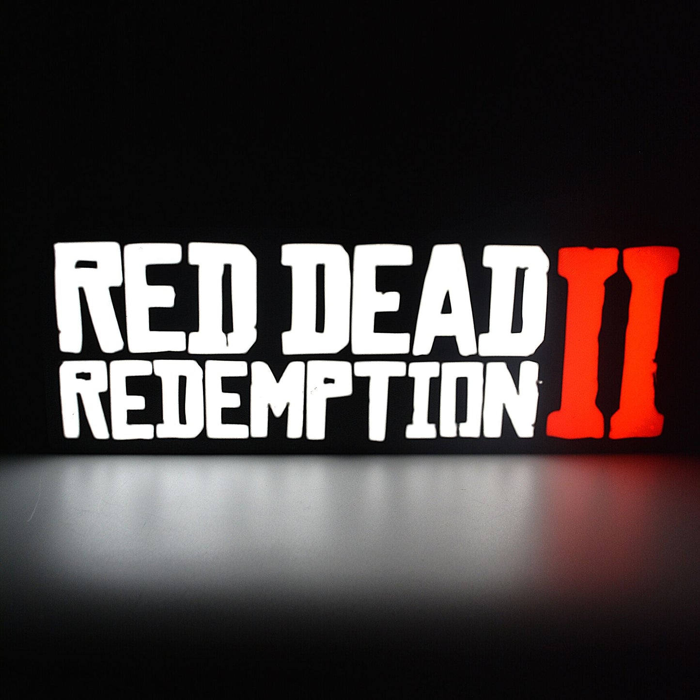 Lampe LED Red Dead Redemption 2 - RDR2. Décoration lumineuse pour la maison, chambre, salle de jeux, bureau, setup gaming, chambre d'enfant. Couleurs blanc et rouge. Connection Usb C - Chroma Craft - Lampe LED - Lampe LED Red Dead Redemption 2 - Chroma Craft - Lampe LED - Lampe LED Red Dead Redemption 2 - Chroma Craft - Lampe LED